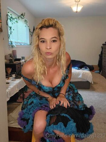 Daisyj leaked private photo uncensored HD quality
