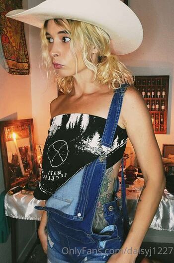 Daisyj leaked private photo uncensored HD quality