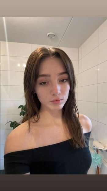 Daniek moolhuizen leaked private photo uncensored HD quality