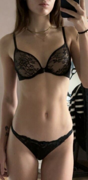 Daniek moolhuizen leaked private photo uncensored HD quality