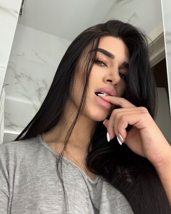 Daria shuer  page leaked private photo uncensored HD quality