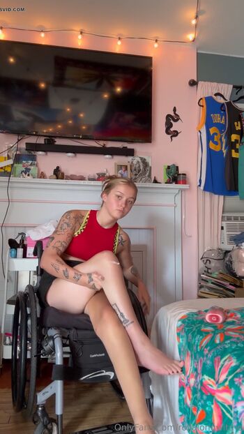 Disabled girls leaked private photo uncensored HD quality