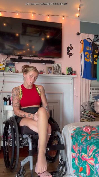 Disabled girls leaked private photo uncensored HD quality