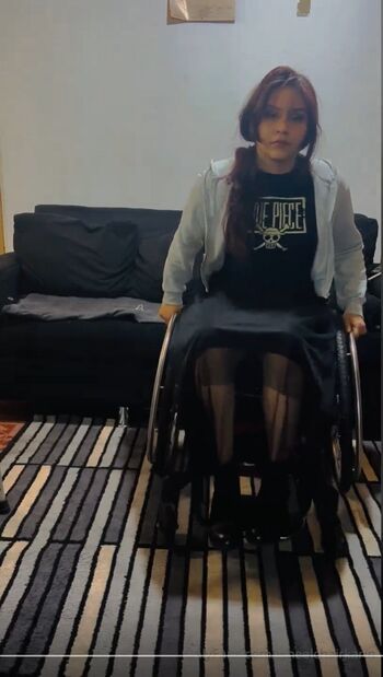 Disabled girls leaked private photo uncensored HD quality