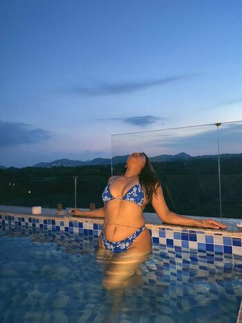 Divya mistry leaked private photo uncensored HD quality