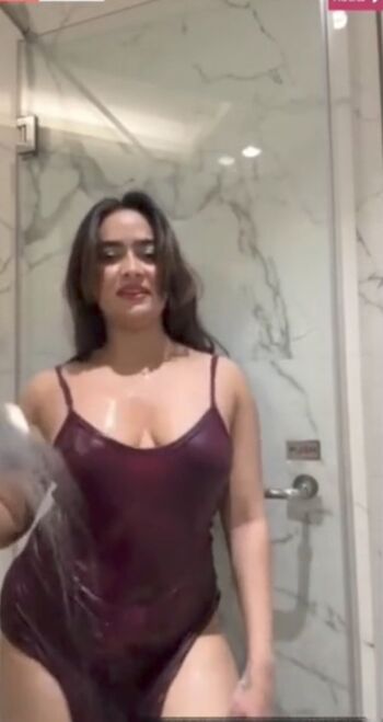 Divya mistry leaked private photo uncensored HD quality