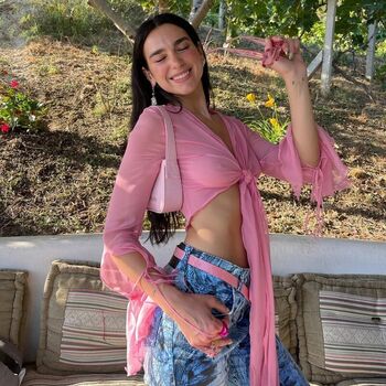 Dua lipa  page leaked private photo uncensored HD quality