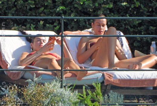 Dua lipa  page leaked private photo uncensored HD quality