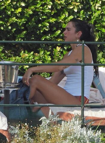 Dua lipa  page leaked private photo uncensored HD quality