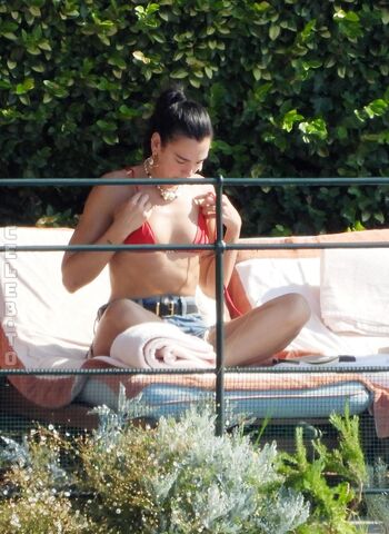 Dua lipa  page leaked private photo uncensored HD quality