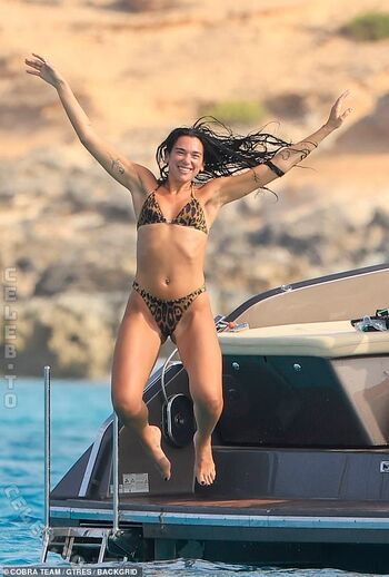 Dua lipa  page leaked private photo uncensored HD quality