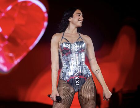 Dua lipa  page leaked private photo uncensored HD quality