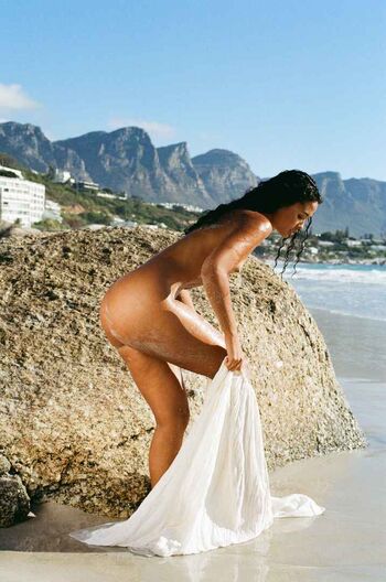 Dulcemoonvip leaked private photo uncensored HD quality