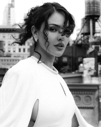 Eiza gonzalez  page leaked private photo uncensored HD quality