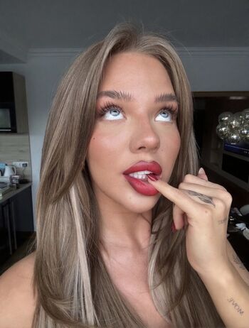 Elaine victoria leaked private photo uncensored HD quality