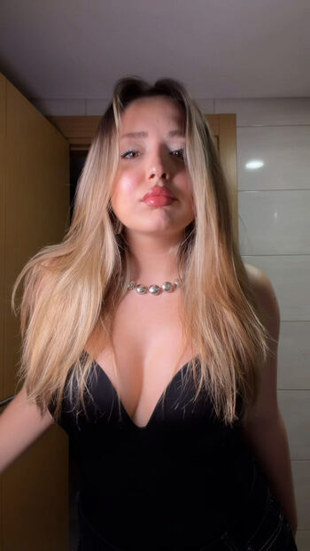 Elanur leaked private photo uncensored HD quality