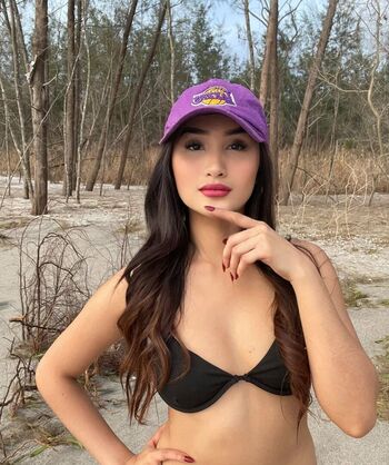 Elenyta paloma page leaked private photo uncensored HD quality