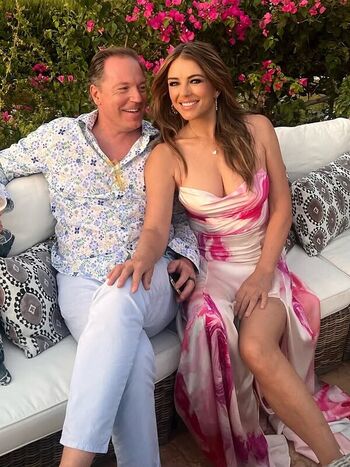 Elizabeth hurley leaked private photo uncensored HD quality
