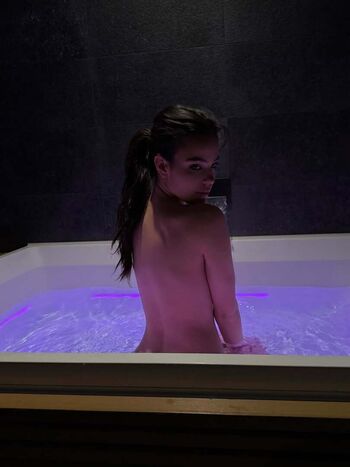 Ella mendelsohn page leaked private photo uncensored HD quality