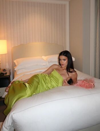 Ella mendelsohn page leaked private photo uncensored HD quality