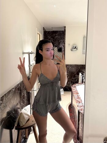 Ella mendelsohn leaked private photo uncensored HD quality