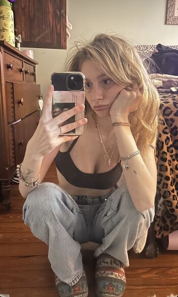 Ellesasmrr leaked private photo uncensored HD quality