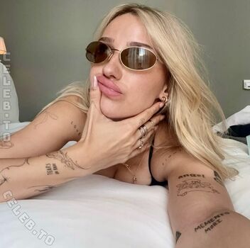 Ema louise  page leaked private photo uncensored HD quality