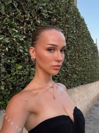 Ema louise leaked private photo uncensored HD quality