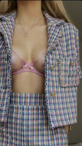 Ema louise leaked private photo uncensored HD quality