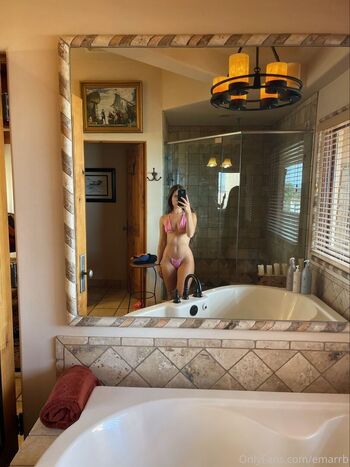 Emarr b leaked private photo uncensored HD quality