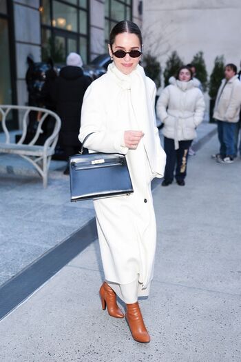 Emilia clarke page leaked private photo uncensored HD quality