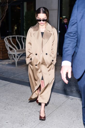 Emilia clarke page leaked private photo uncensored HD quality