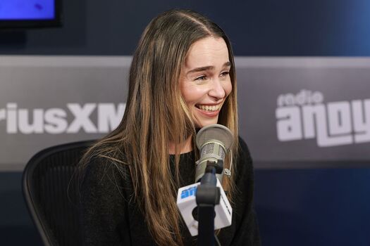 Emilia clarke page leaked private photo uncensored HD quality