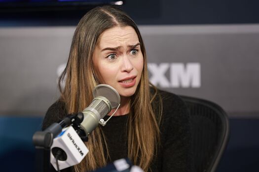 Emilia clarke page leaked private photo uncensored HD quality