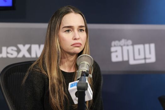 Emilia clarke page leaked private photo uncensored HD quality