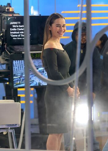 Emilia clarke page leaked private photo uncensored HD quality