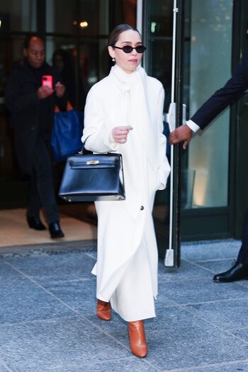 Emilia clarke page leaked private photo uncensored HD quality