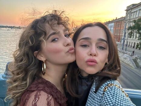 Emilia clarke page leaked private photo uncensored HD quality