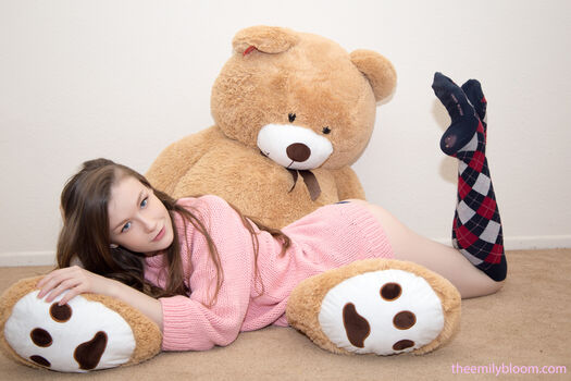 Emily bloom  page leaked private photo uncensored HD quality
