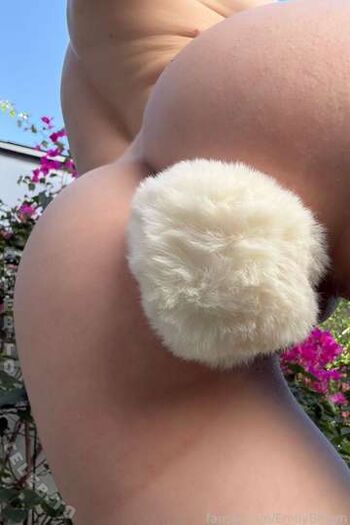 Emily bloom  page leaked private photo uncensored HD quality