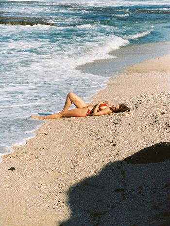 Emily deyt aysage  page leaked private photo uncensored HD quality