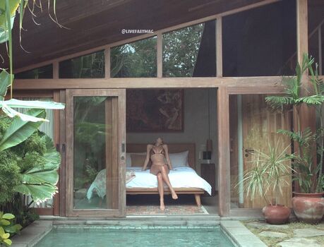 Emily feld  page leaked private photo uncensored HD quality