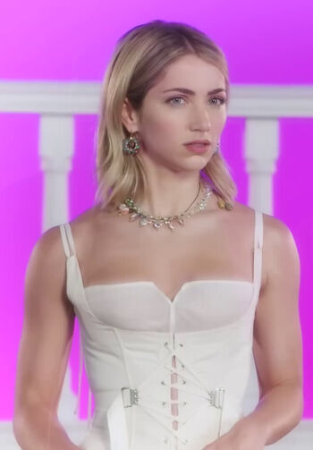 Emily rudd page leaked private photo uncensored HD quality