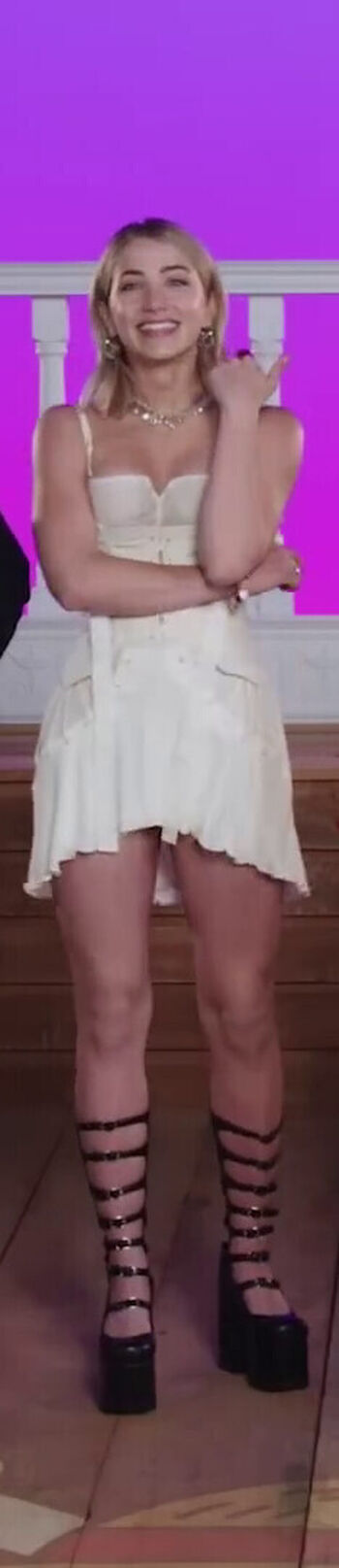 Emily rudd page leaked private photo uncensored HD quality