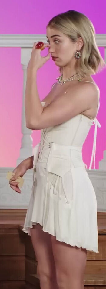 Emily rudd page leaked private photo uncensored HD quality