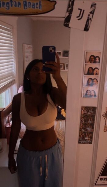 Emily santttt leaked private photo uncensored HD quality