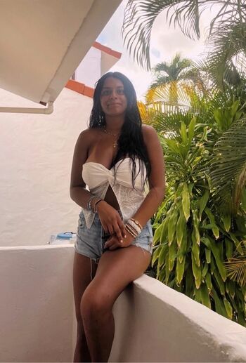 Emily santttt leaked private photo uncensored HD quality