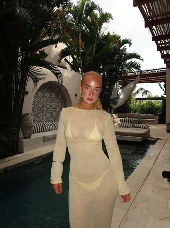 Emily wakeling leaked private photo uncensored HD quality
