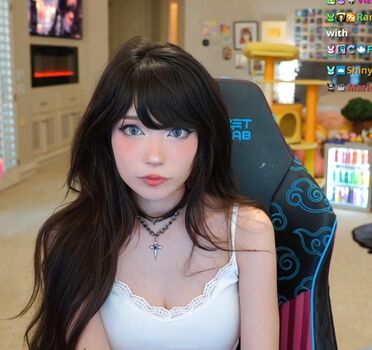 Emiru  page leaked private photo uncensored HD quality