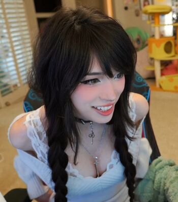 Emiru  page leaked private photo uncensored HD quality